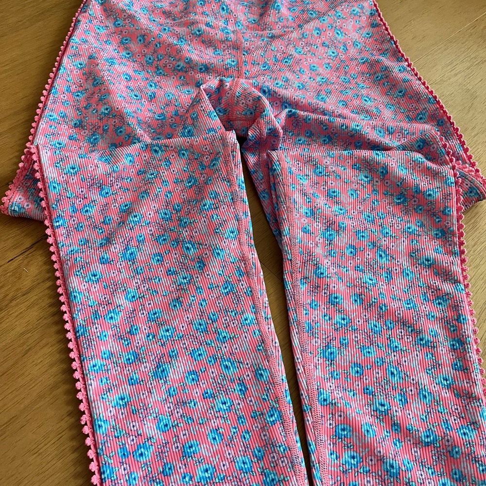 Loveshackfancy leggings active pants floral size L